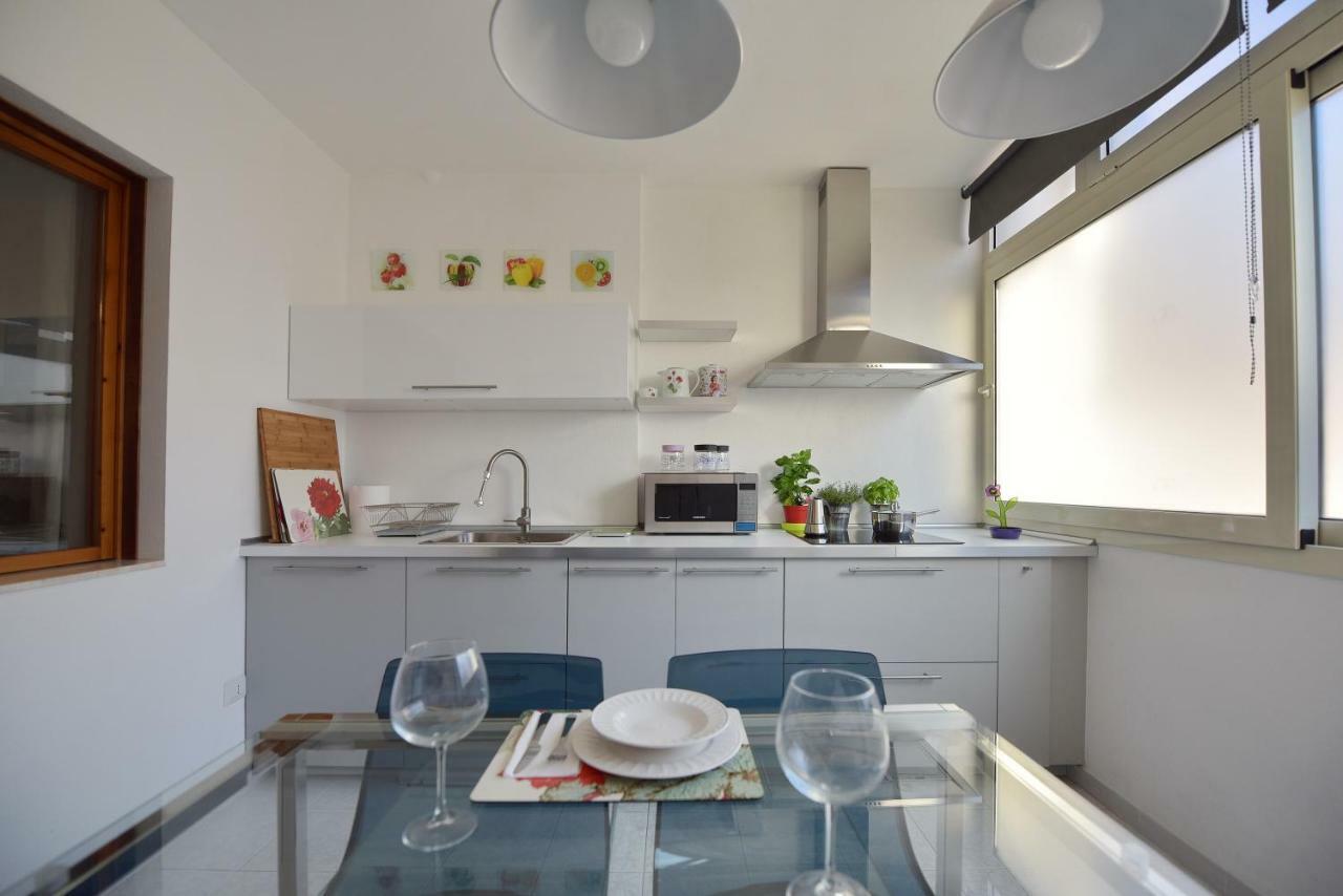 Stella Marina Apartment Quartu Sant'Elena Exterior photo
